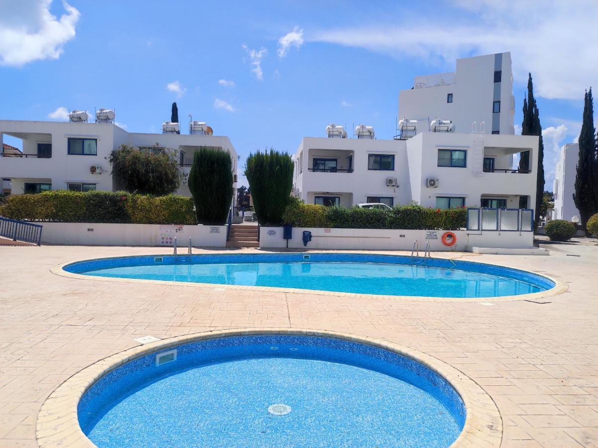 Apartamento Marina Gardens Paphos Exterior foto